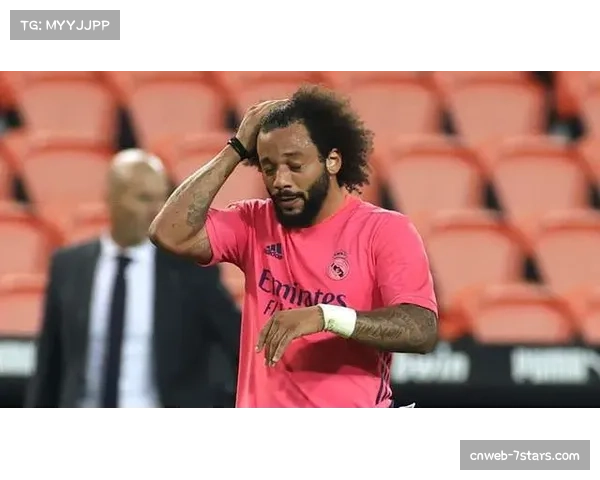 弗赖堡反击得手，客场一球领先门兴格拉德巴赫